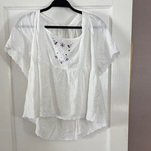 Old Navy White Blouse with Embroidery